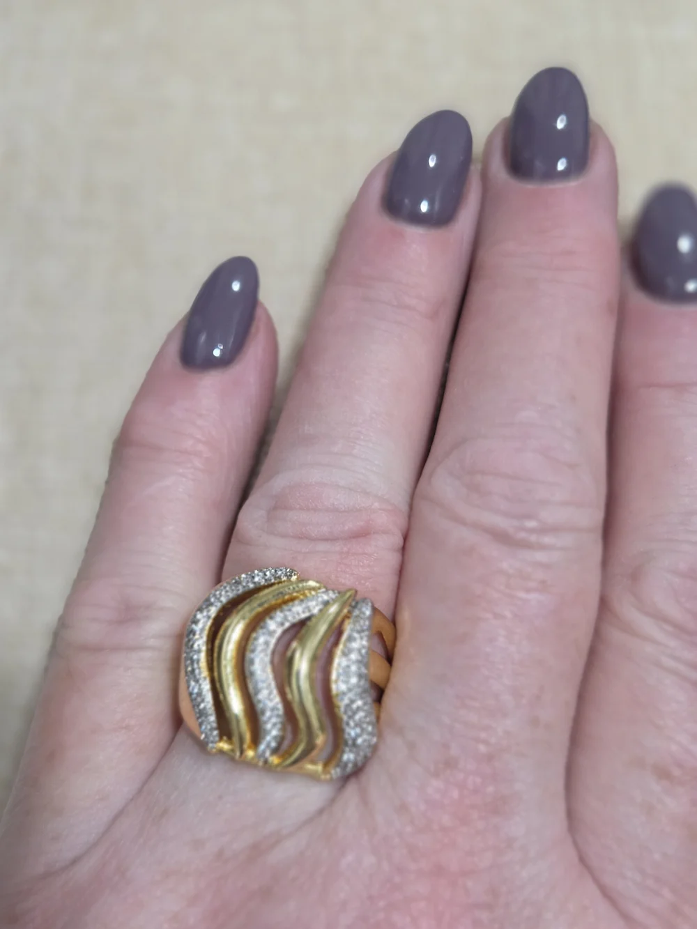 Gold and Silver Wave Band Ring - Women's Jewelry - Picture 4 of 4